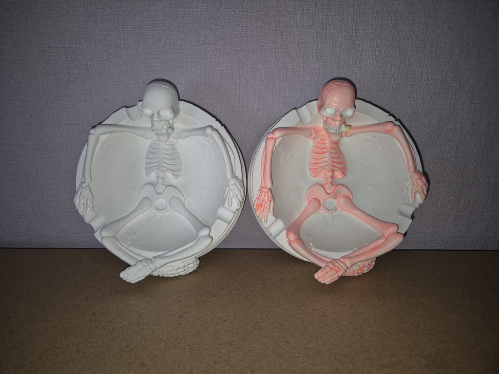 Dekorativer Skelett Aschenbecher – Glow in the Dark, handgemacht, originelles Geschenk