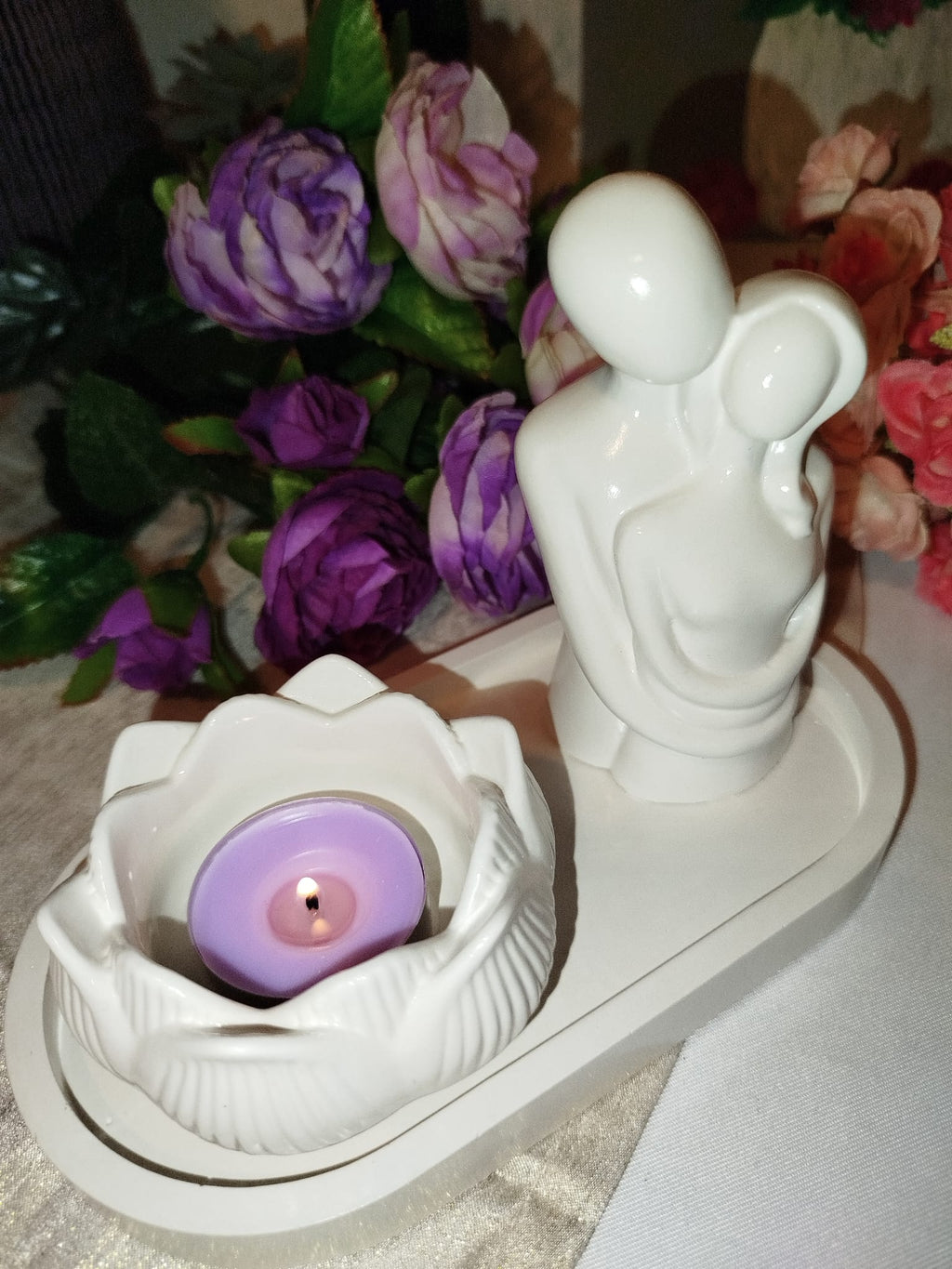 Kleines Keramik Deko Set Handgemacht – Lotus Kerzenhalter & Tablett mit Paar Figur | Minimalistische Wohnaccessoires