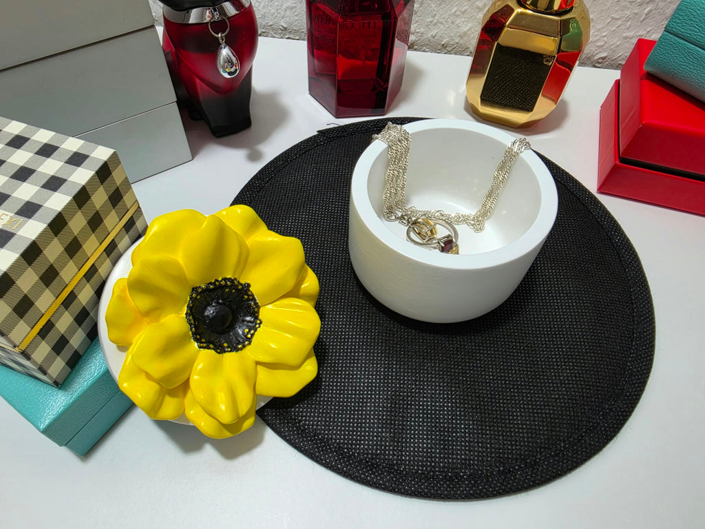 Gelbe Blumen-Schmuckdose mit Deckel – Handgemachte Aufbewahrungsdose