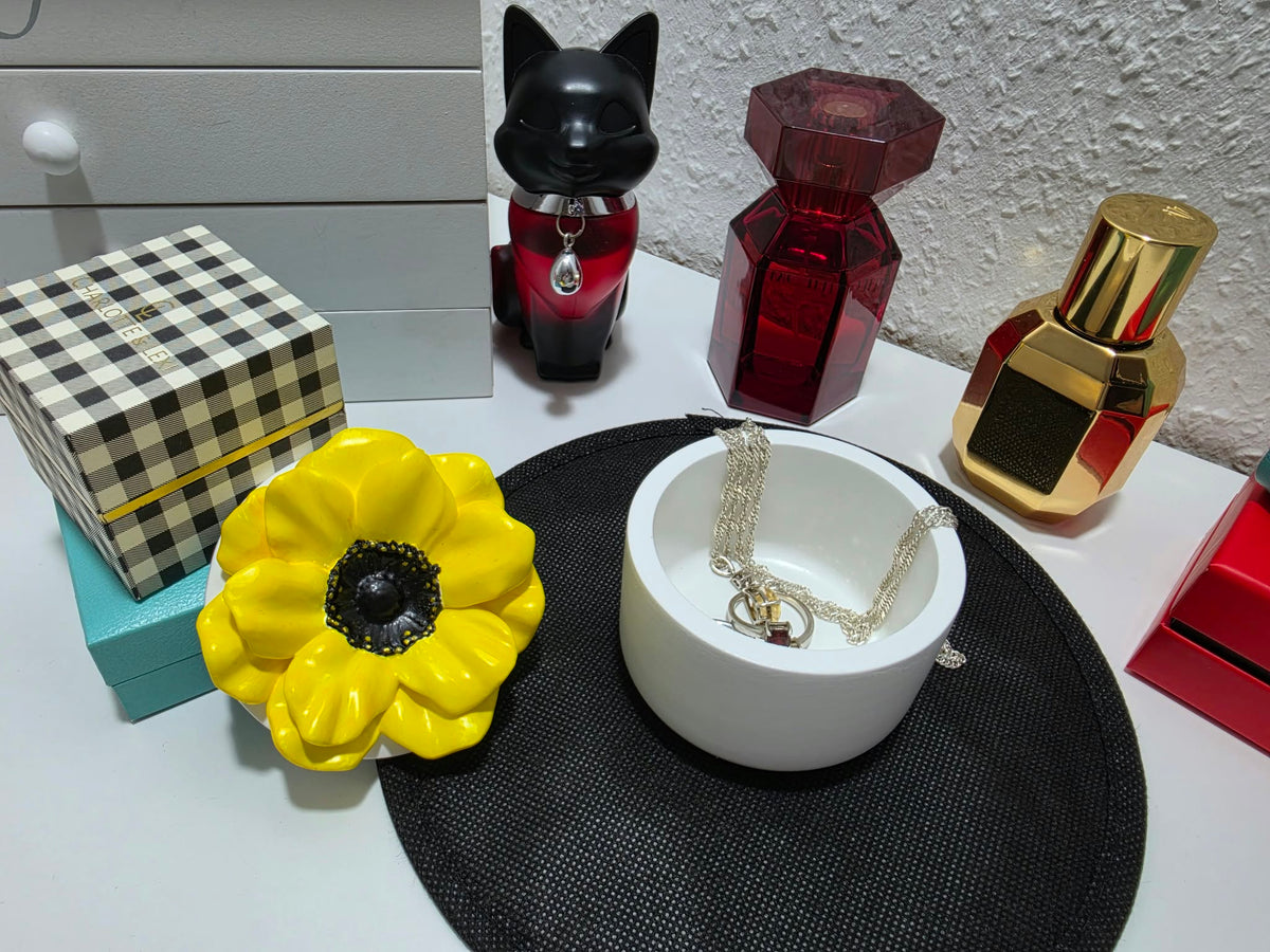 Gelbe Blumen-Schmuckdose mit Deckel – Handgemachte Aufbewahrungsdose