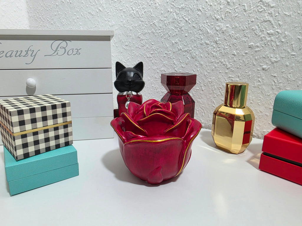 Rote Rosen-Schmuckdose mit Deckel – Handbemalte Aufbewahrungsdose mit Goldakzenten