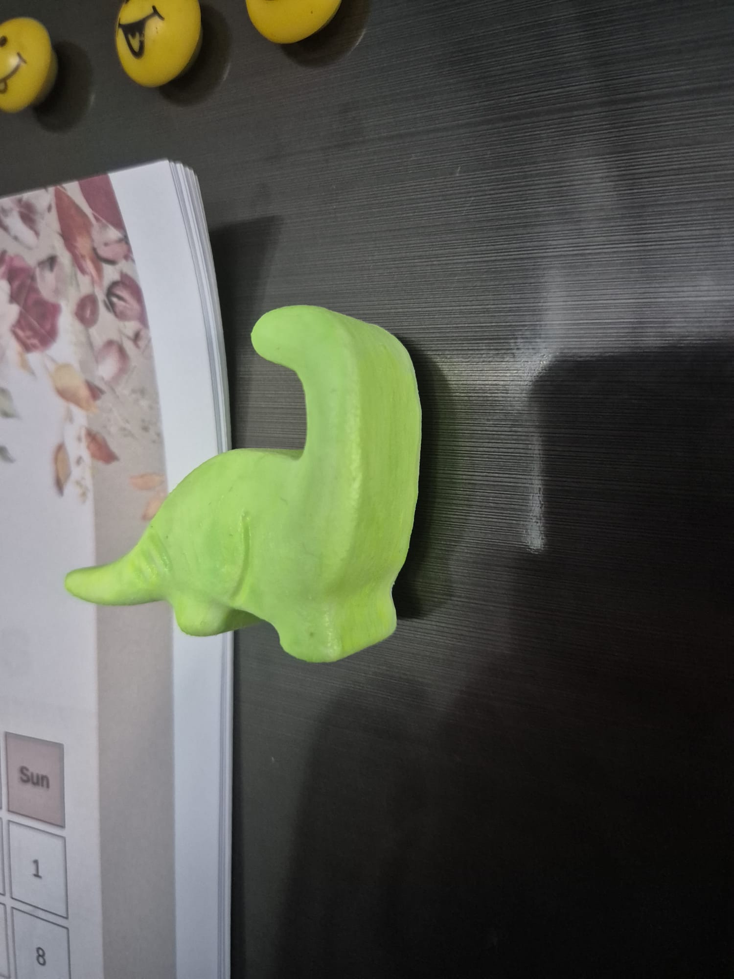 Leuchtende Dino Magnete – Set (4 oder 8 Stück) | Handgemacht | Glow in the Dark Geschenk für Kinder