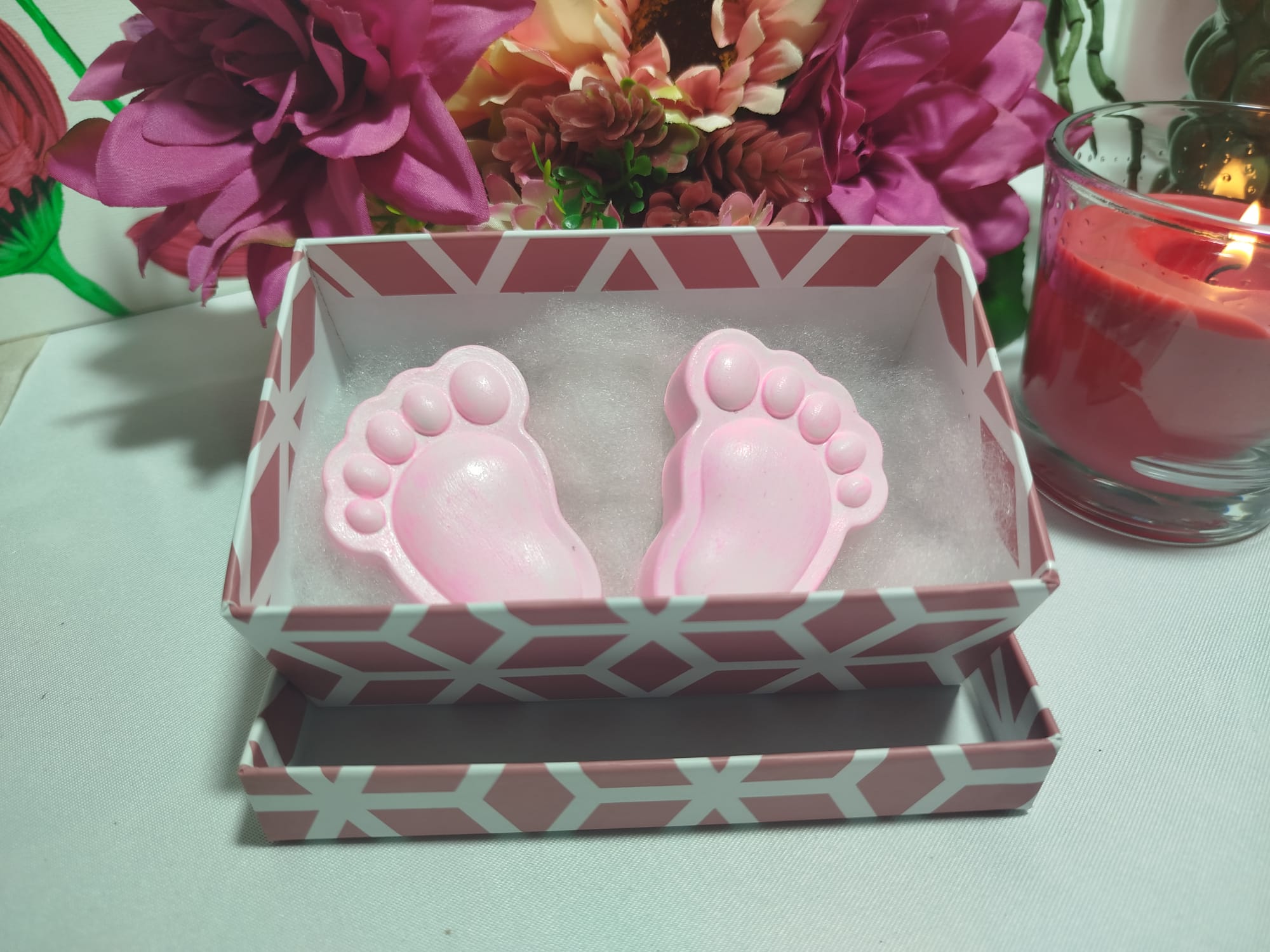 Leuchtende Baby Fußabdruck Magnete – Geschenk zur Geburt & Gender Reveal