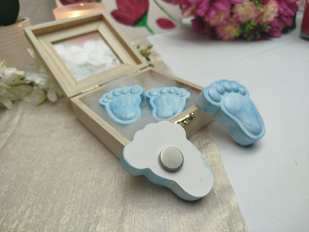 Leuchtende Baby Fußabdruck Magnete – Geschenk zur Geburt & Gender Reveal
