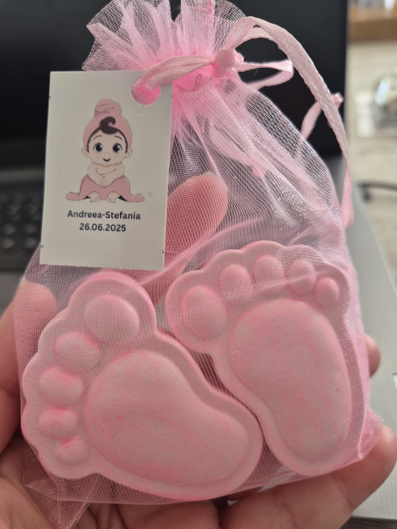 Leuchtende Baby Fußabdruck Magnete – Geschenk zur Geburt & Gender Reveal