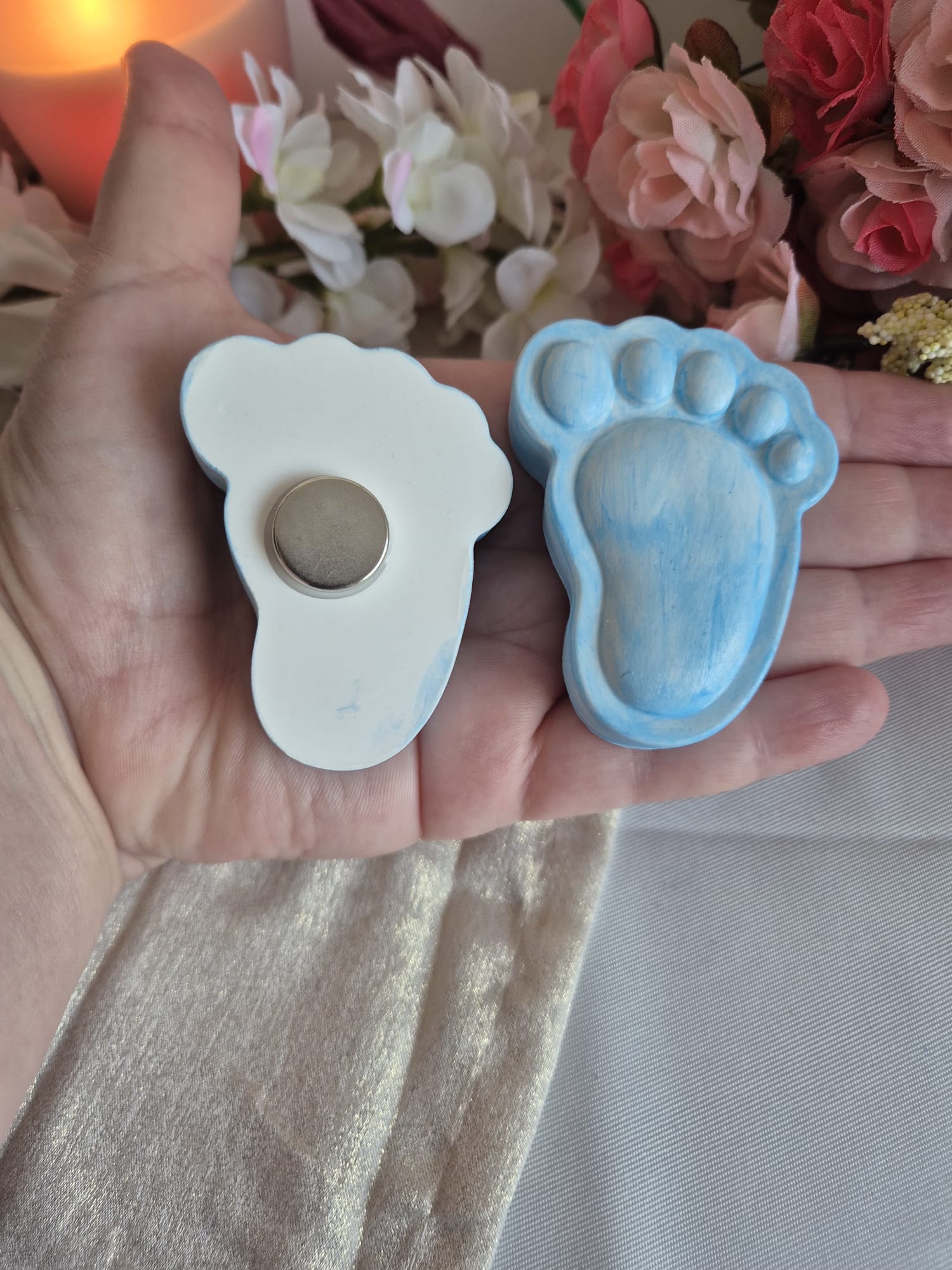 Leuchtende Baby Fußabdruck Magnete – Geschenk zur Geburt & Gender Reveal