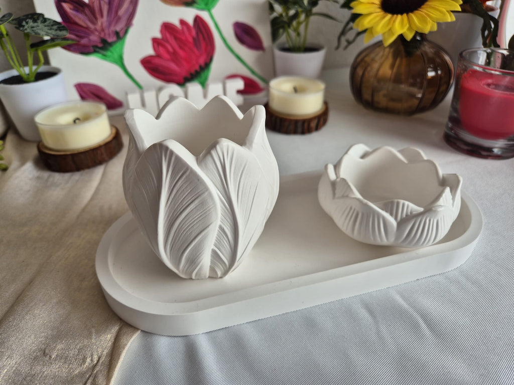 Handgemachtes Keramik Deko Set Weiß – Vase, Lotus Kerzenhalter & Tablett | Elegante Wohnaccessoires