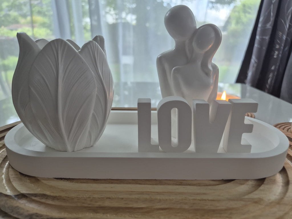Handgemachtes Love Deko Set mit Vase & Paarfigur – Romantische Keramik Tablett Deko für Wohnzimmer, Hochzeit & Geschenkidee